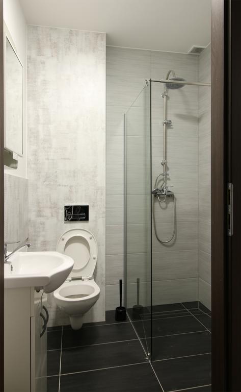 Browar Goscinne W Centrum Miasta Na Starowce, Self Check In 24h, Fv, Tv Smart, Darmowe Wi-fi, Parking, W Sasiedztwie Restauracji I Kawiarni, Uslugi Escort Zakazane Willa